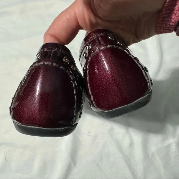 Stuart Weitzman Patent Leather Loafers Maroon Tassles Size  5 1/2 - Picture 7 of 11